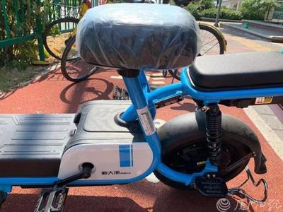 無牌電動(dòng)車現(xiàn)身廈門街頭,掃碼就能租來騎?交警:未審批!不安全!已責(zé)令收回